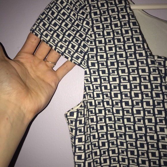 CUTE NAVY BLUE & WHITE SKATER DRESS ; SIZE M - Picture 2 of 6